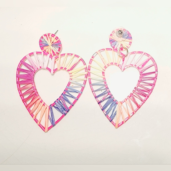 Amrita Singh rainbow raffia heart hoop pierced dangle earrings, eclectic, boho - Picture 2 of 4